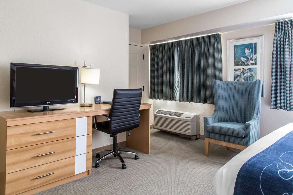 Comfort Suites Seven Mile Beach จอร์จทาวน์ ห้อง รูปภาพ